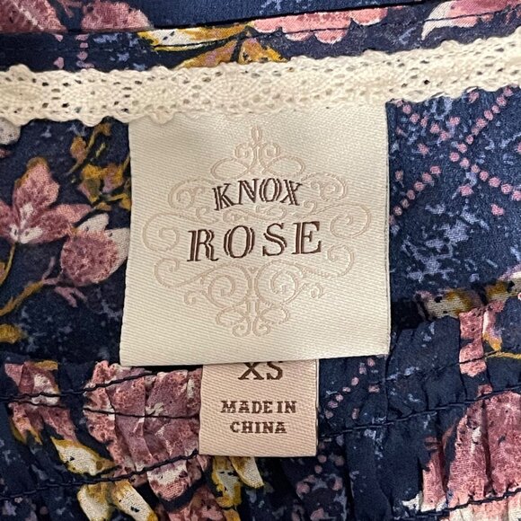 Knox Rose Size XS Boho Floral Smocked Peasant Blouse Navy Pink Lace Hem - Picture 6 of 9